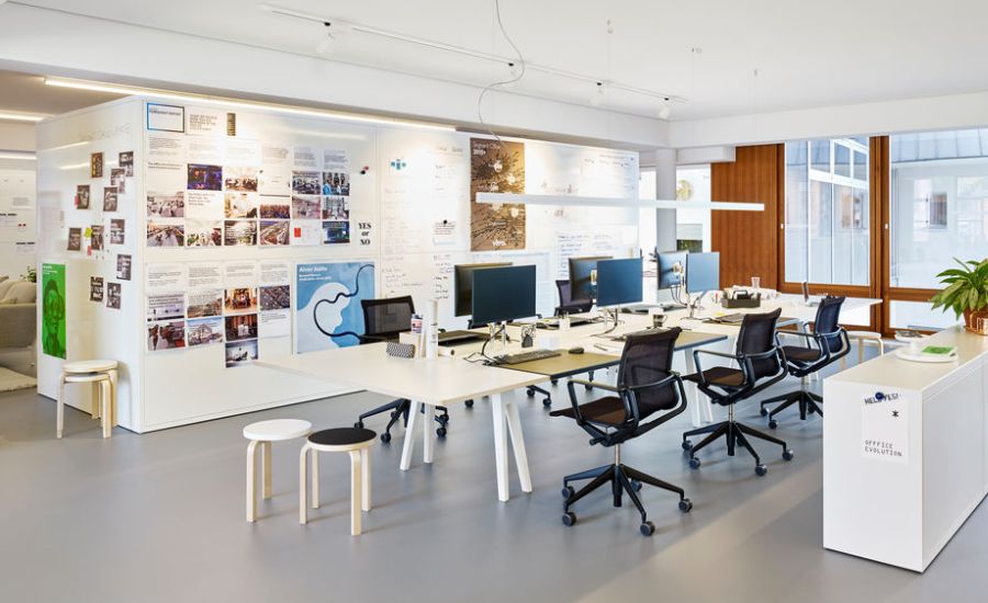 Khu vực làm việc chung của văn phòng tư vấn du học