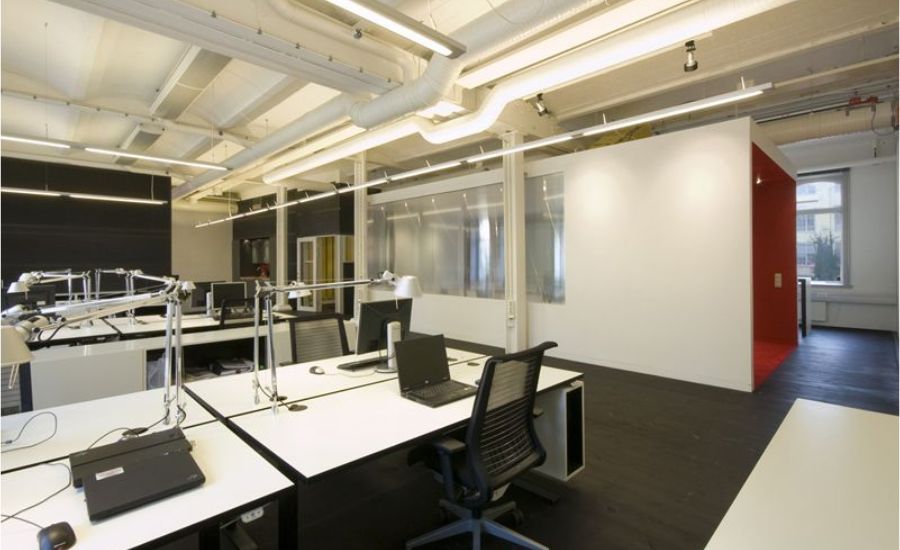 Thiết kế văn phòng nhà máy với kết cấu khung thép hiện đại