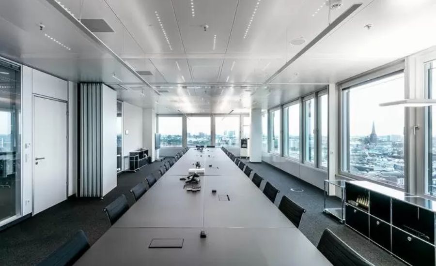 trần thạch cao trong văn phòng