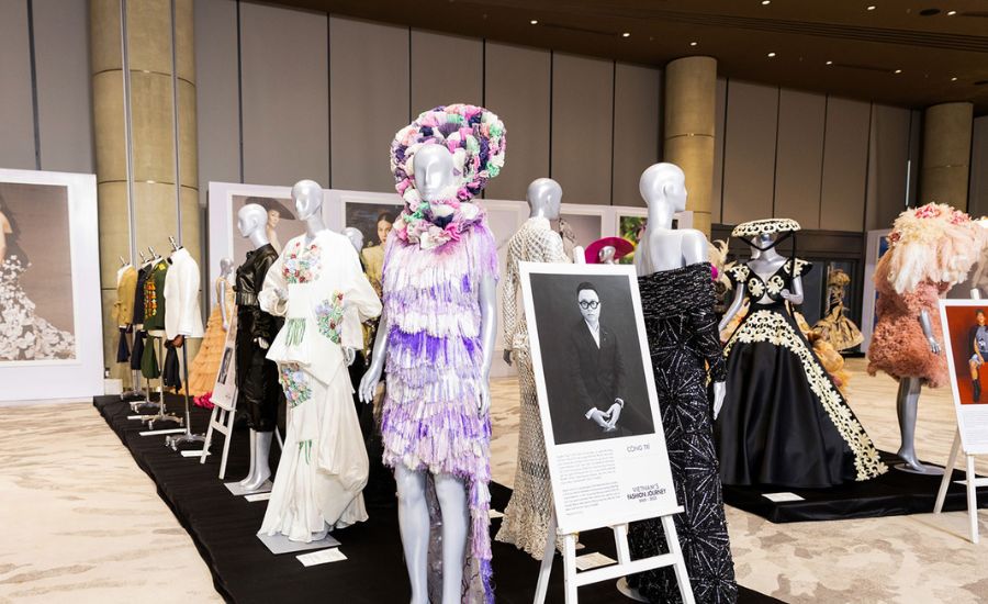 Không gian trưng bày sản phẩm và bộ sưu tập